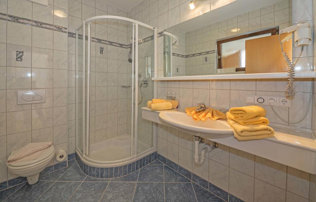Haus Schluder - Familie Stanitzer Hotel Weissensee Værelse billede
