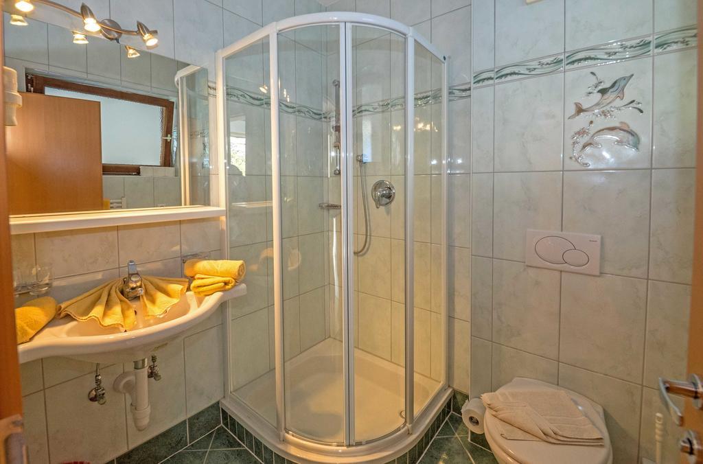 Haus Schluder - Familie Stanitzer Hotel Weissensee Værelse billede
